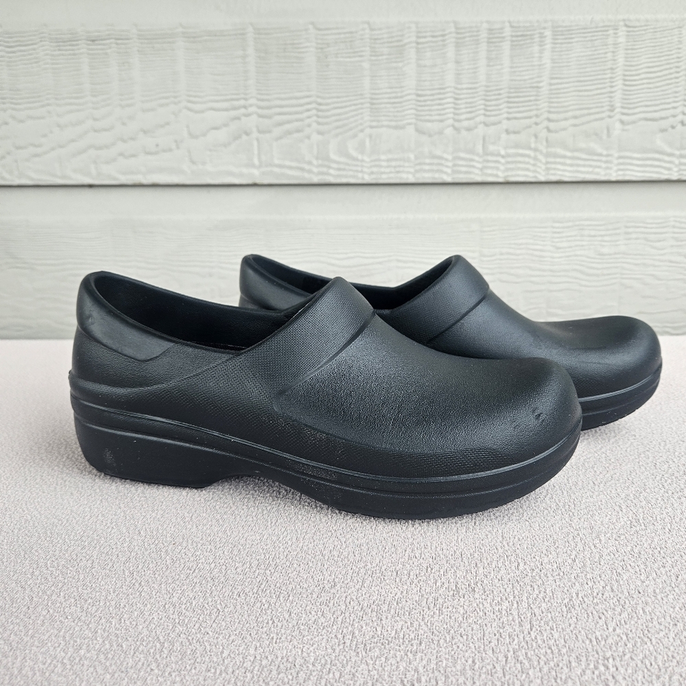 Crocs Neria Pro II Clogs Women SZ 10 Black Slip-On Casual Comfort Mules